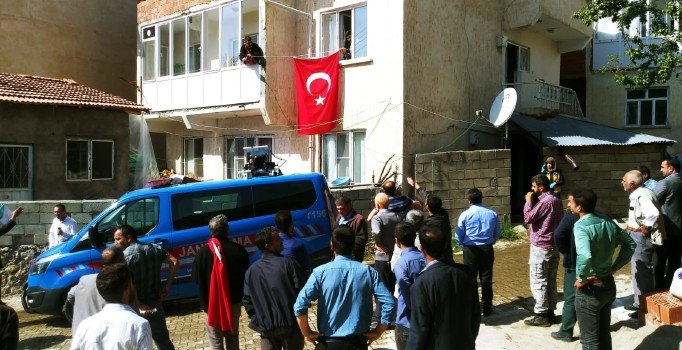 Münbiç şehidi Mesut Çelik'in acı haberi memleketi Adıyaman'a ulaştı