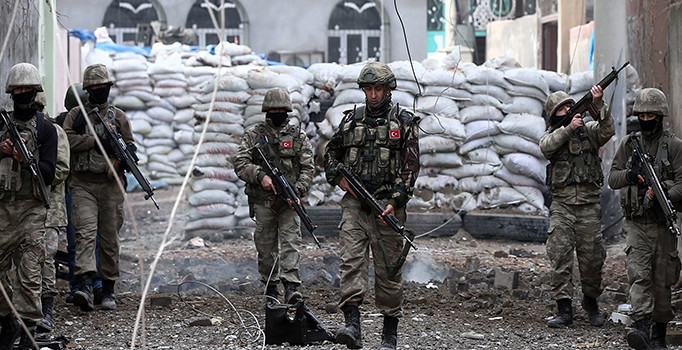 Tunceli Pülümür'de PKK'dan jandarmaya saldırı: Patlamada yaralılar var - Son dakika haberleri