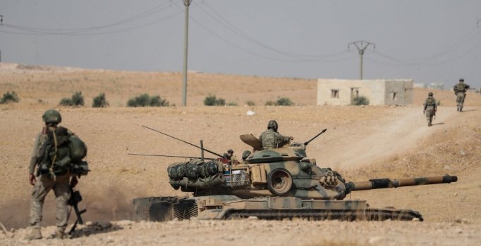 TSK, Münbiç yakınlarında takviye güç olarak konuşlanmasını sürdürüyor