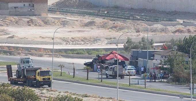 Siviller terörden kurtarılan Tel Abyad'a dönmeye başladı