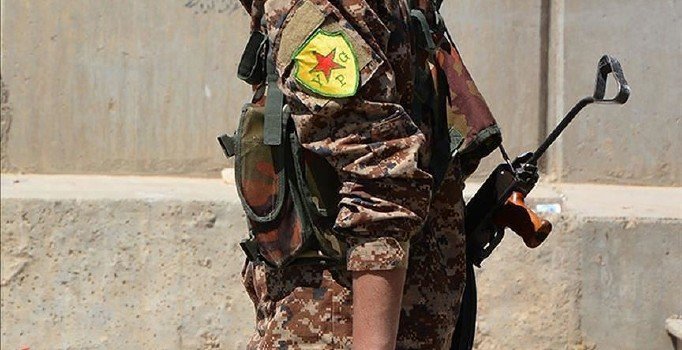 Afrin'de yakalanan 2 YPG'li terörist Hatay'a getirildi
 