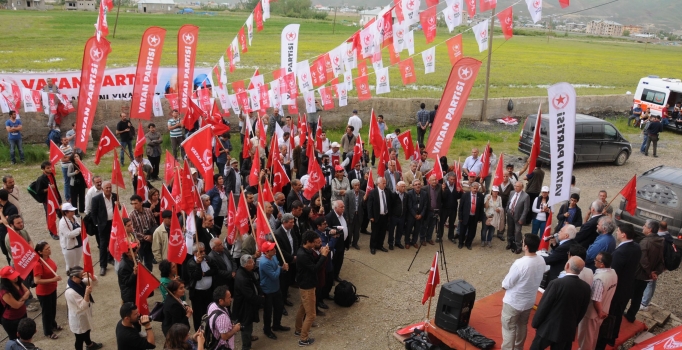 Perinçek'in adayı mitingi beğenmedi, HDP'ye geçti