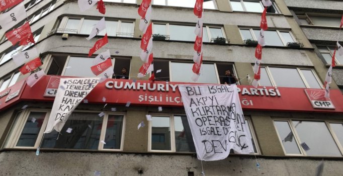 CHP Şişli İlçe binasında "Barış Pınarı Harekatı" karşıtı eylem