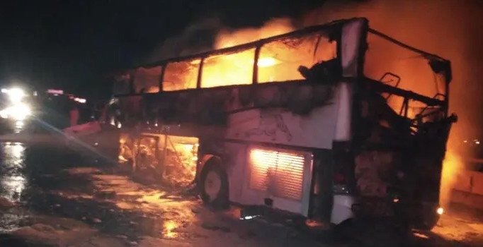 Suudi Arabistan'da umrecileri taşıyan otobüs kaza yaptı: 35 ölü