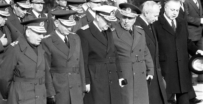 İBB, Ataşehir'de 12 Eylül'ün darbeci komutanlarının adını sildi