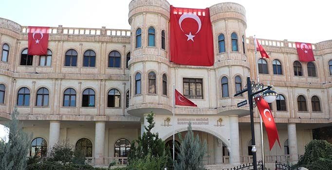 Nusaybin ve Yüksekova'ya da kayyum atandı