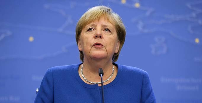 Merkel: Suriye'de yapılan hatalar Libya'da tekrarlanmamalı