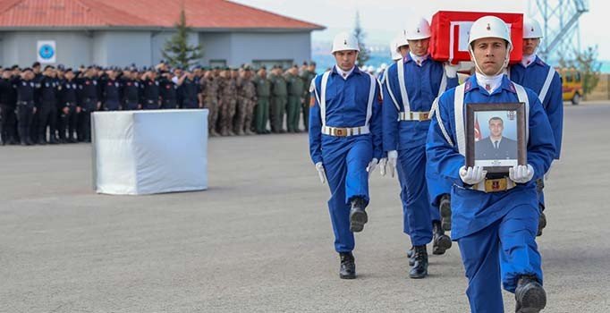 Van şehidi Eren Öztürk için ilk tören