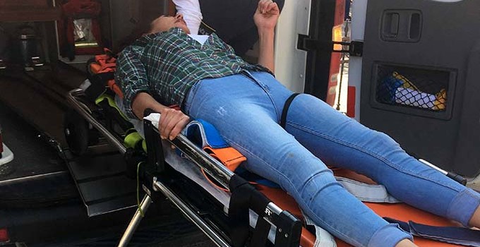 Boşanma aşamasındaki eşi ve baldızını sokak ortasında bıçakladı