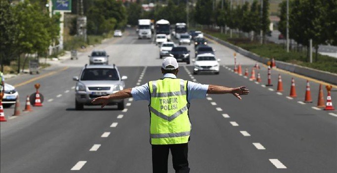 İstanbul trafiğine 'maç' ayarı | Beşiktaş'a çıkan bazı yollar kapalı