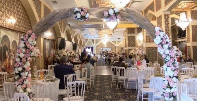 Düğün salonu sahiplerinin "kır düğünü" isyanı