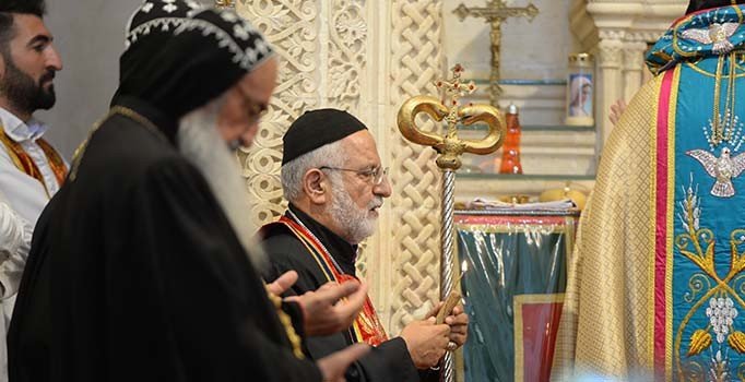 Mardin Deyrülzaferan Manastırı'nda Mehmetçik'e dua