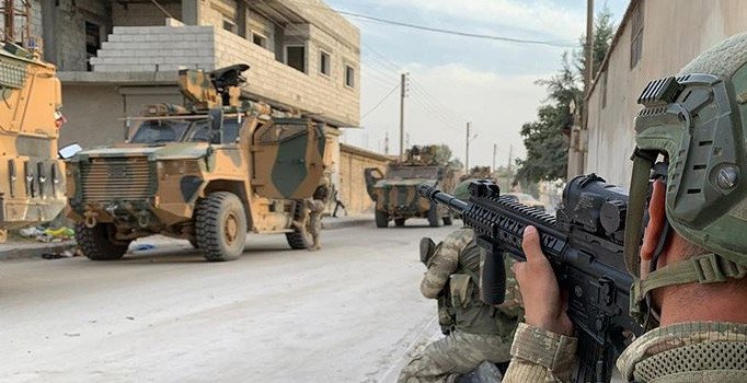 Tel Abyad'da keşif ve gözetleme yapan askerlere saldırı: 1 şehit, 1 yaralı