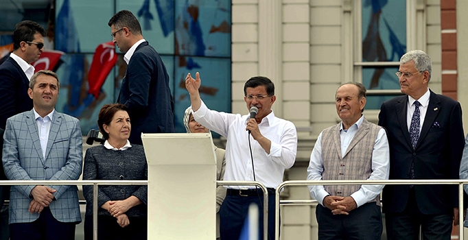 Davutoğlu: 3 legal parti 
arkasında 3 paralel yapı