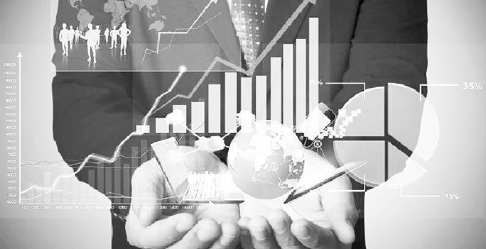 Bir türbülansın içinde gibiyiz