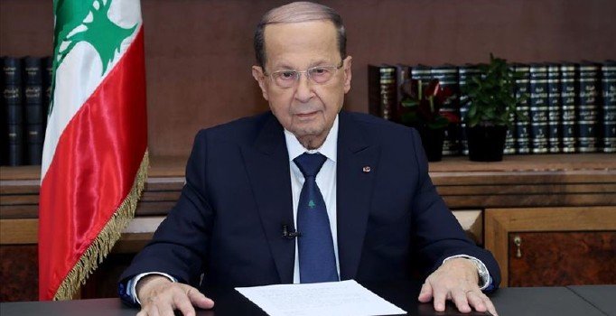 Lübnan Cumhurbaşkanı: Bakanların banka hesap gizliliği kaldırılsın