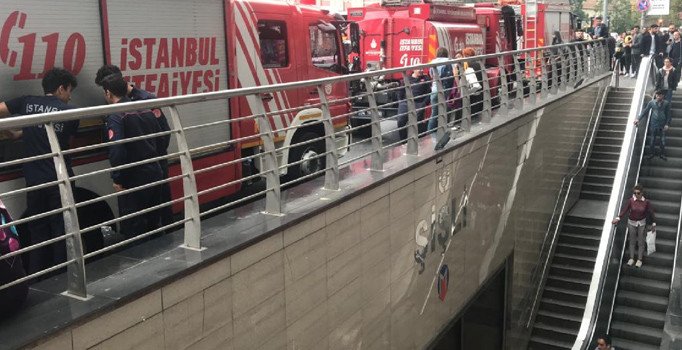 Şişli metro istasyonunda intihar