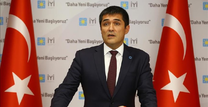 İYİ Parti'den İmamoğlu'na: Aslanlar gibi yanınızda olacağız