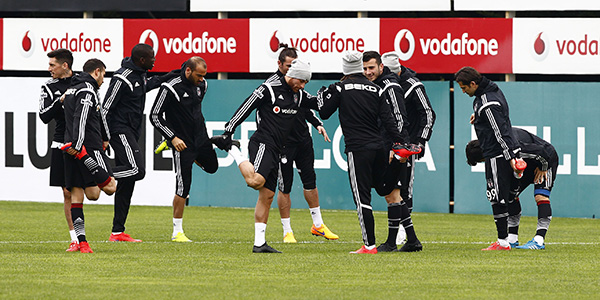 Beşiktaş'ta orta saha sıkıntısı