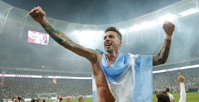 Ernesto Sosa'nın, West Ham United'a gideceği ileri sürüldü