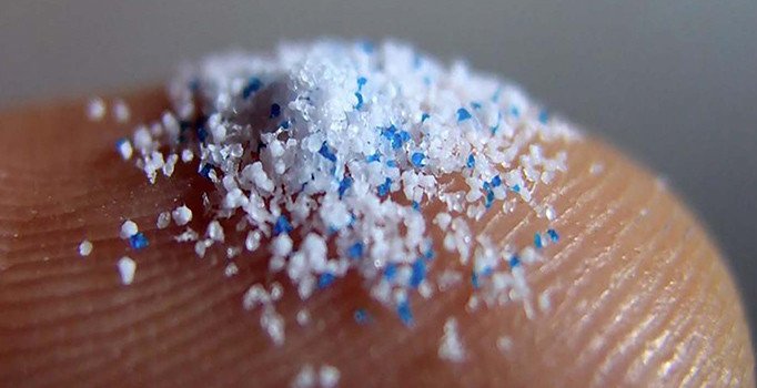 Mikroplastik nedir? Nasıl temizlenir? Mikroplastik zararları nelerdir? Ürünlerde nasıl anlaşılır?