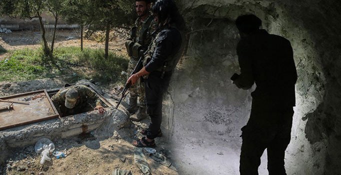 YPG/PKK, Ayn el-Arab'da tünel kazmaya devam ediyor