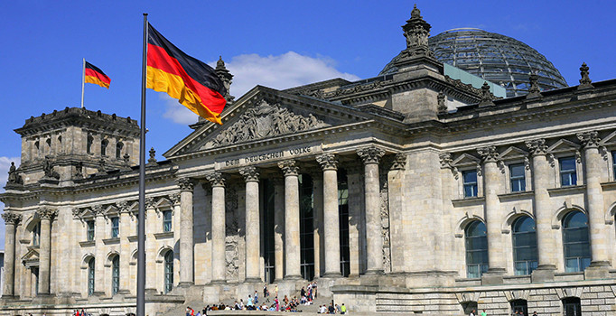 Azerbaycan'dan Almanya'ya 'tasarı' tepkisi: Kasıtlı ve ön yargılı bir karar