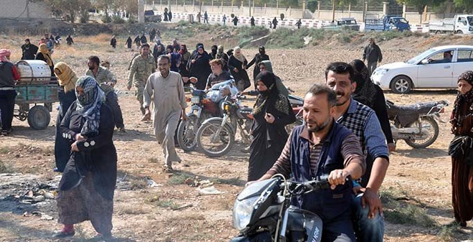 STK’lardan Tel Abyad'a insani yardım