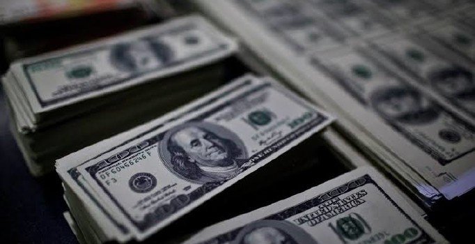 Dolar/TL kuru güne 5,73 seviyesinde başladı