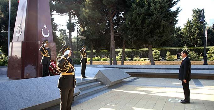 Azerbaycan'da 29 Ekim Cumhuriyet Bayramı törenle kutlandı