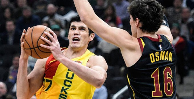 NBA'deki Türk derbisinde kazanan Ersan İlyasova