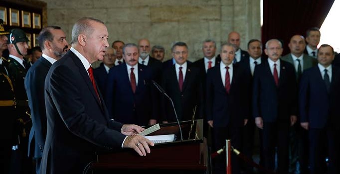 Cumhurbaşkanı Erdoğan ve devlet erkanı Anıtkabir'de