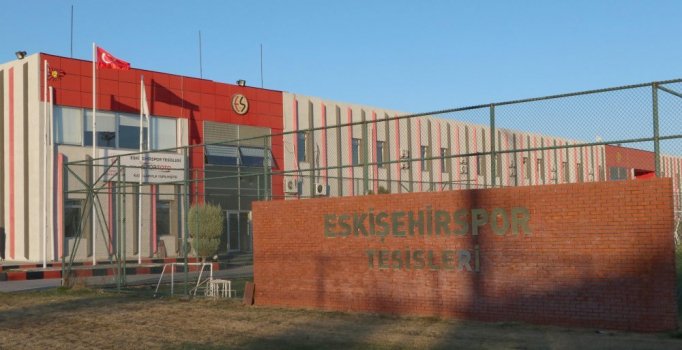 Eskişehirspor'da futbolcular antrenmana çıkmadı