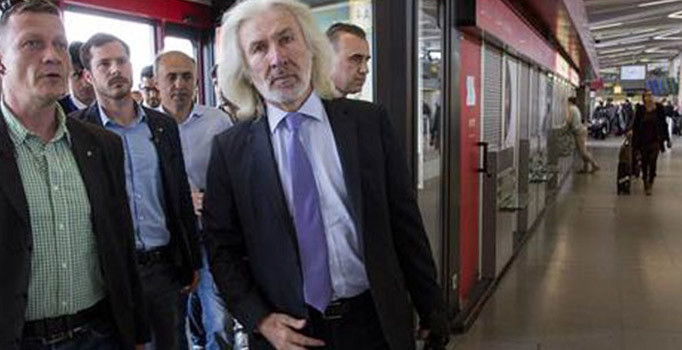 Son dakika! Türkiye Berlin Büyükelçisi'ni Ankara'ya doğru yola çıktı