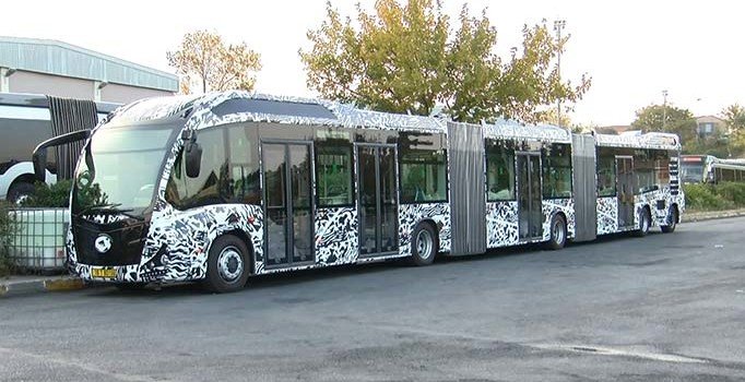 Yeni metrobüsler test sürüşüne başladı