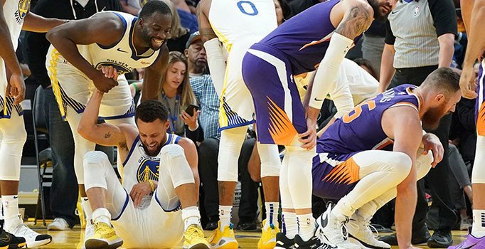 Golden State Warriors'ta Stephen Curry'nin bileği kırıldı