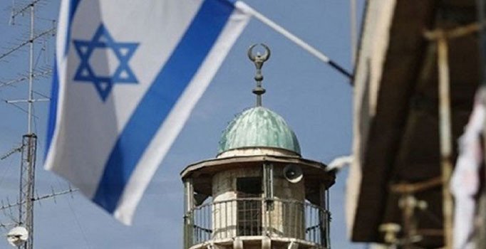 İsrail'in yasakları nedeniyle Harem-i İbrahim Cami'sinde 22 vakit ezan okunabildi