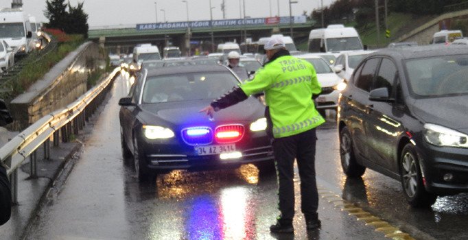 Çakar lamba yasağı 1 Kasım itibarıyla başladı