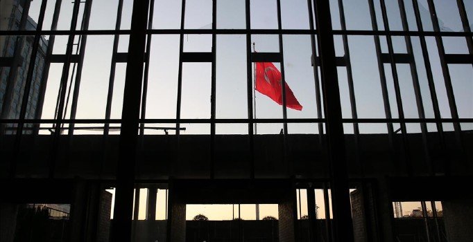 AKM'ye döviz cinsinden sahne ihalesi