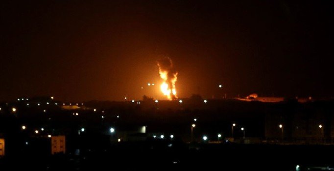 İsrail'den Gazze'ye yeni hava saldırısı