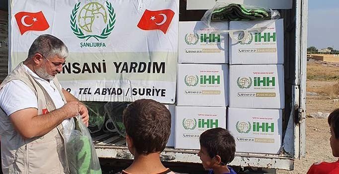 İHH'dan Tel Abyad'daki sivillere insani yardım