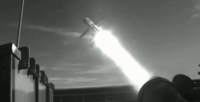 Milli gemi, milli füze Atmaca'yı ateşledi