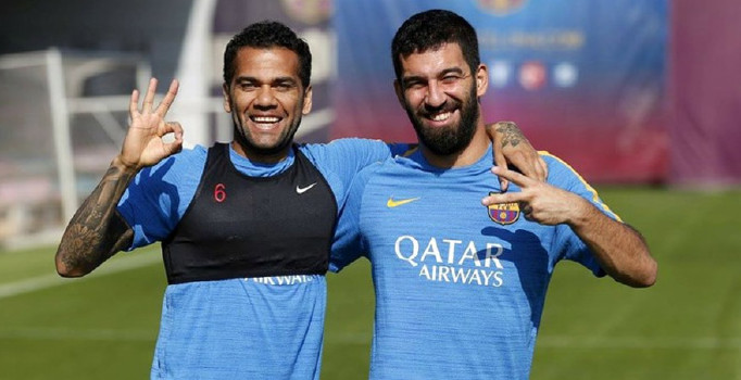 Dani Alves Barcelona’dan ayrılıyor