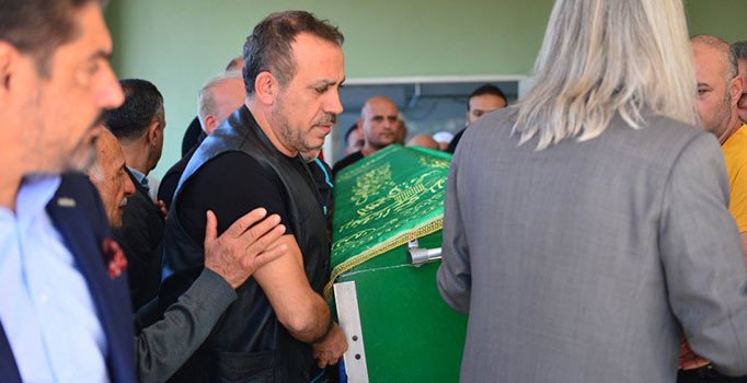 Haluk Levent'in annesi Adana'da toprağa verildi