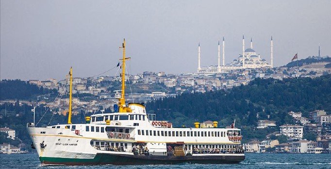 İstanbul'da İBB Şehir Hatları vapurları 24 saat hizmet verecek