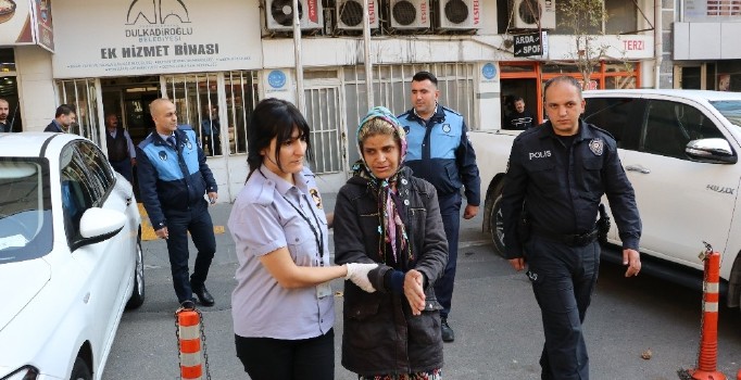 Dilenerek zengin oldu