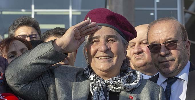 Şehit Anaları Derneği Başkanı Pakize Akbaba'ya beraat