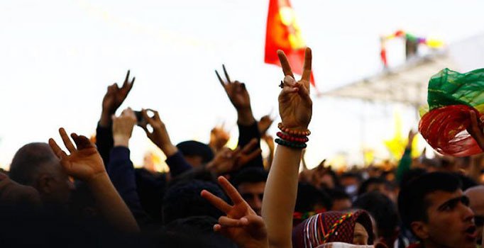 Şiddet veya siyaset