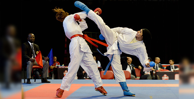 Karatede tarihi adım