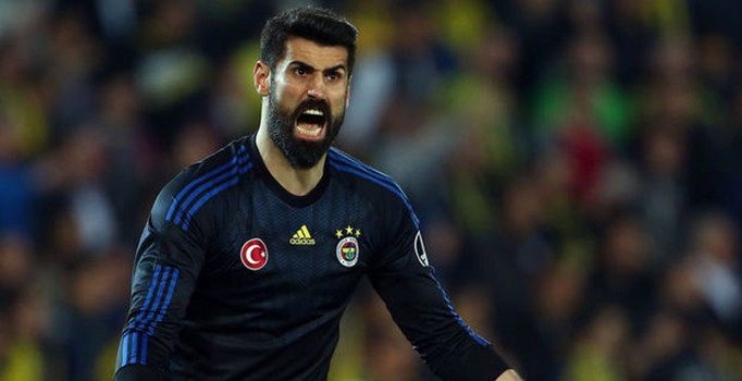 Fenerbahçe Volkan Demirel'in yerine kaleci arayışlarına başladı